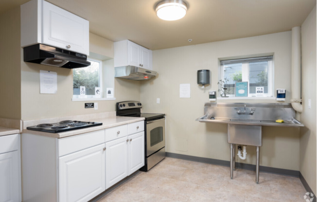 Studio, 1 bath, 177 sqft, $866, Unit Sophie - Unit 303 MFTE