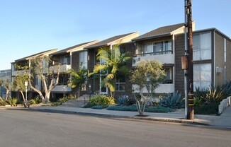 Pier Apartments