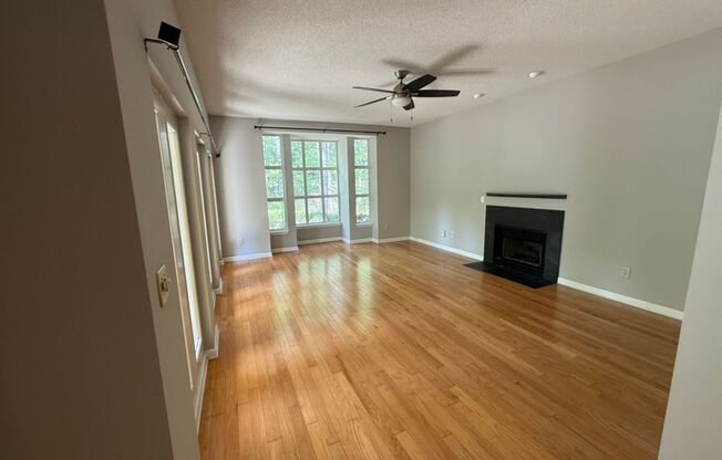 Hickory Woods Auburn--Ask About Move In Incentives