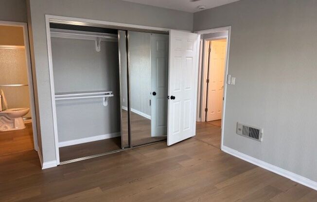 2 beds, 2 baths, 880 sqft, $2,795, Unit N-36