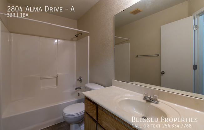 3 beds, 2 baths, 1,153 sqft, $1,300