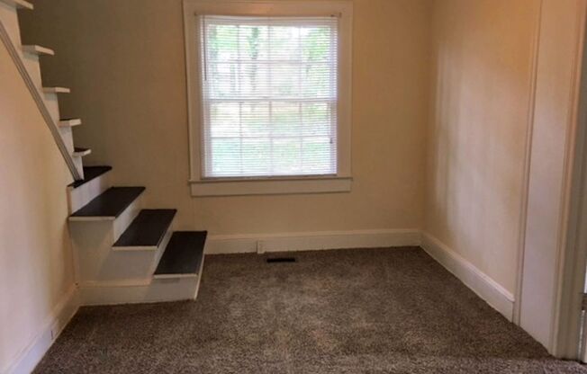 3 beds, 1 bath, $1,695