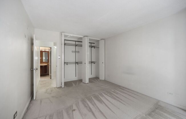 2 beds, 1 bath, $2,699