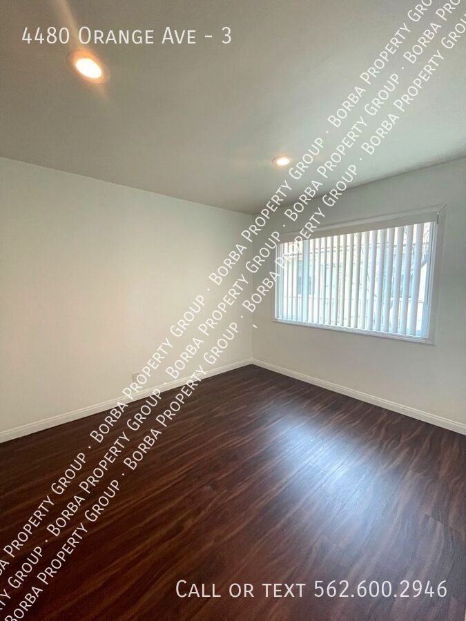 4480 Orange Ave