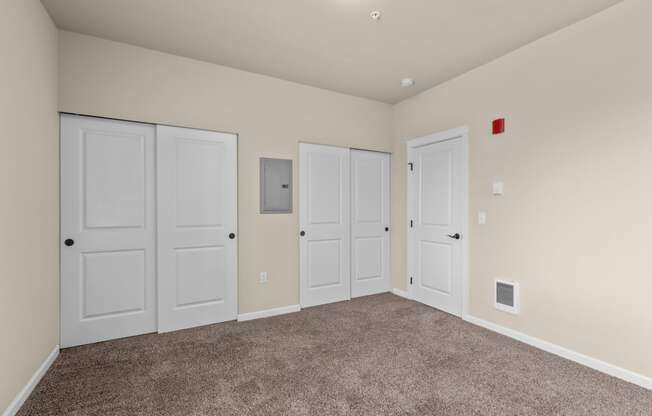 Little Tuscany Apartments & Townhomes - Bedroom
