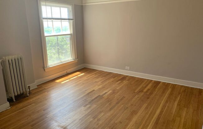 Studio, 1 bath, 315 sqft, $950, Unit 7I