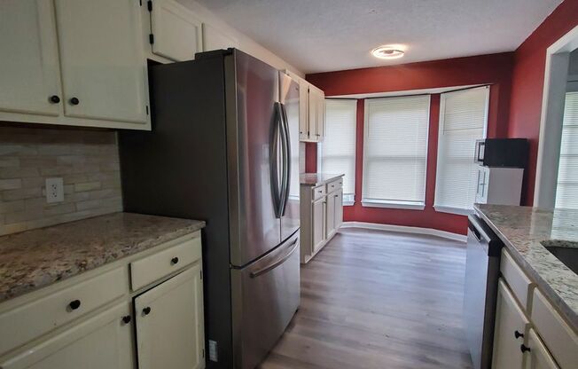 3 beds, 2 baths, $1,550