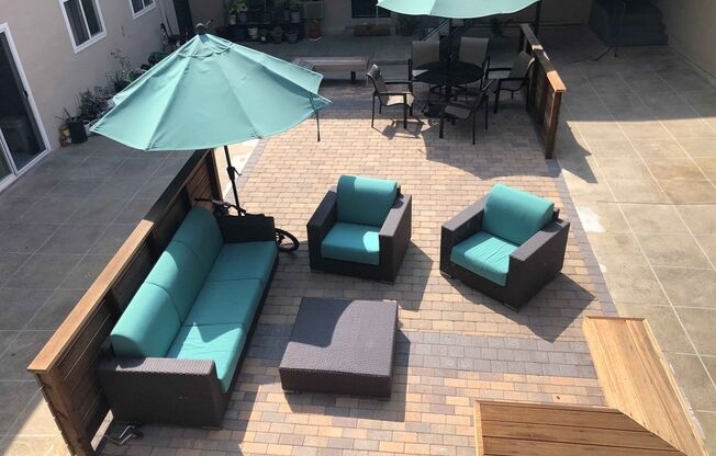 1165 Thompson Ave.