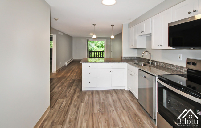 2 beds, 2 baths, 770 sqft, $1,950, Unit 262-12