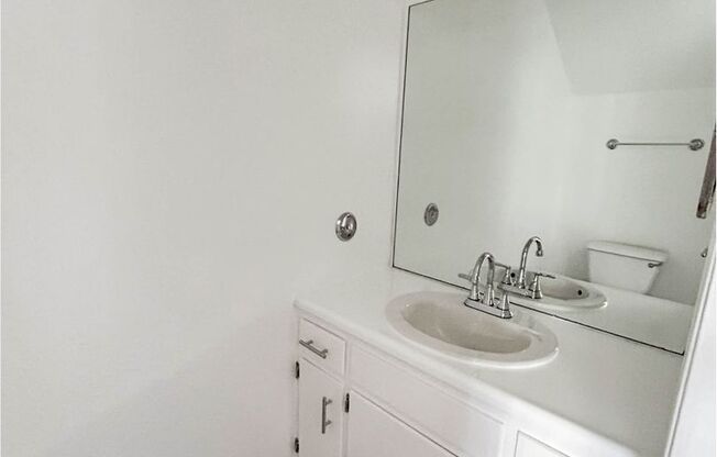 2 beds, 1.5 baths, 1,100 sqft, $2,395