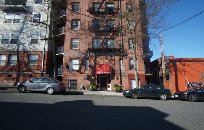 Studio, 1 bath, $1,025, Unit 63
