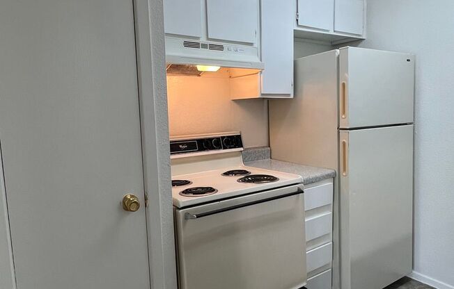 1 bed, 1 bath, 660 sqft, $1,000, Unit 108