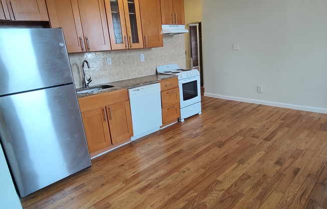 1 bed, 1 bath, $2,650