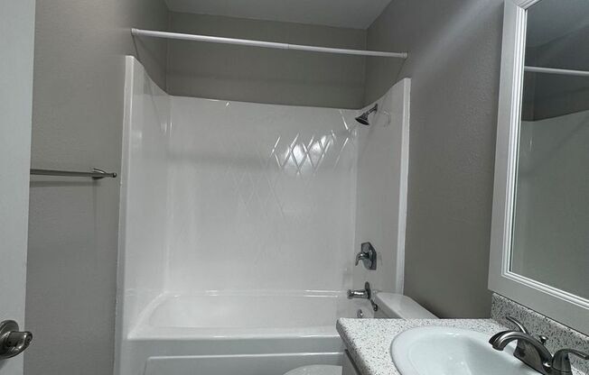 1 bed, 1 bath, 820 sqft, $2,340, Unit S067