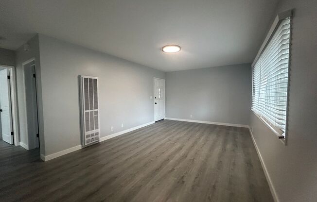 2 beds, 1 bath, 950 sqft, $3,850, Unit Unit A