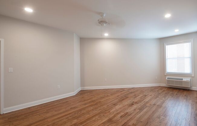 2 beds, 2 baths, 1,234 sqft, $3,350, Unit 306