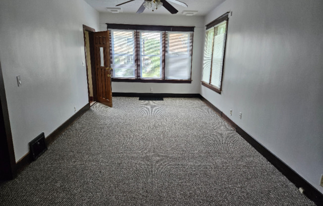 1203 EMERALD AVE