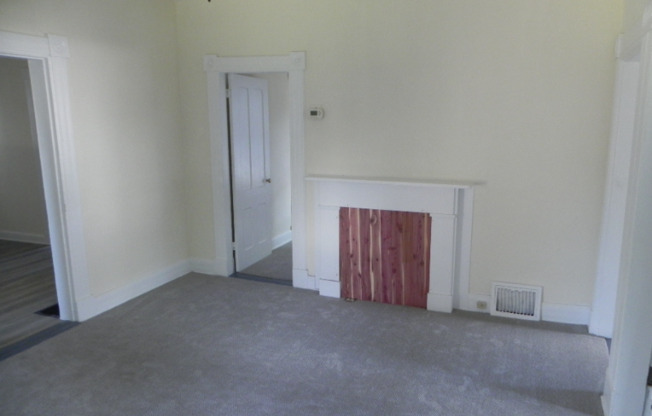 2 1/2 JEFFERSON ST