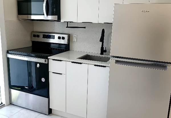 2489 SW 27 ST