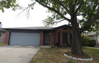 8124 Spruce Valley Drive, Fort Worth TX 76137