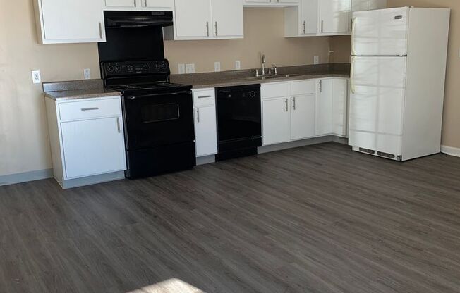 1 bed, 1 bath, 660 sqft, $959, Unit 18