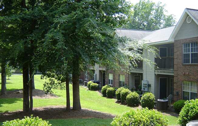 Landscaping at Pepper Ridge Apartments