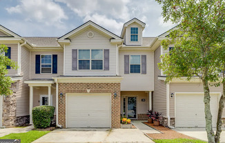 Townhome in LIVE OAK! MOVE IN READY NOW!!