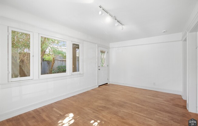501 BAY ST