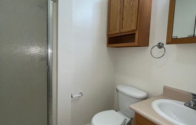 2 beds, 2 baths, $1,450, Unit 2417