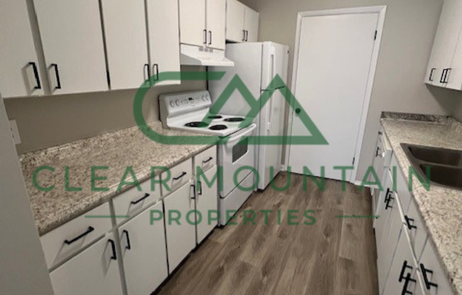 3 beds, 1.5 baths, 1,080 sqft, $1,475, Unit 51