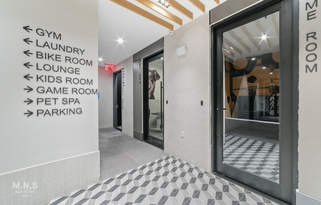 2 beds, 1 bath, $2,724, Unit J4