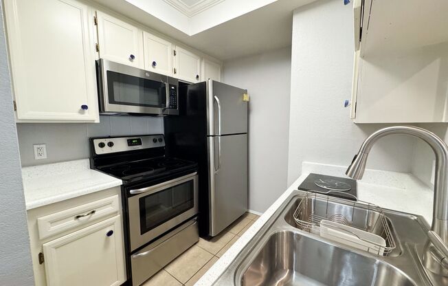 1 bed, 1 bath, $2,400, Unit # 6