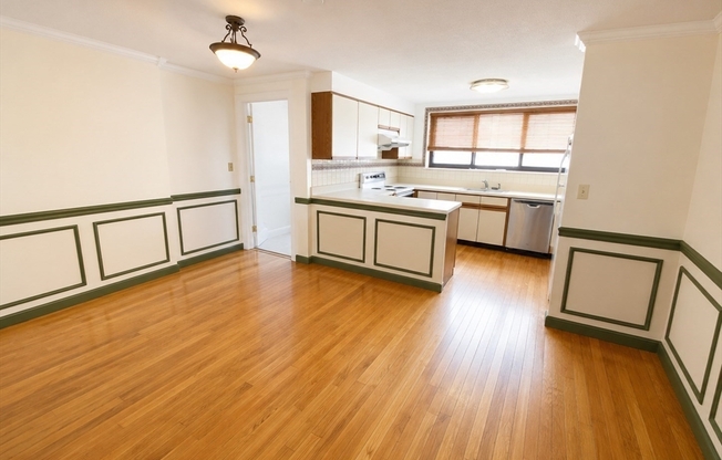 3 beds, 3.5 baths, 1,900 sqft, $4,800, Unit TH-3