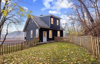 Charming & Spacious Renovated House in Prime Location - Quiet Dead-End off Butler St in LAWRENCEVILLE!