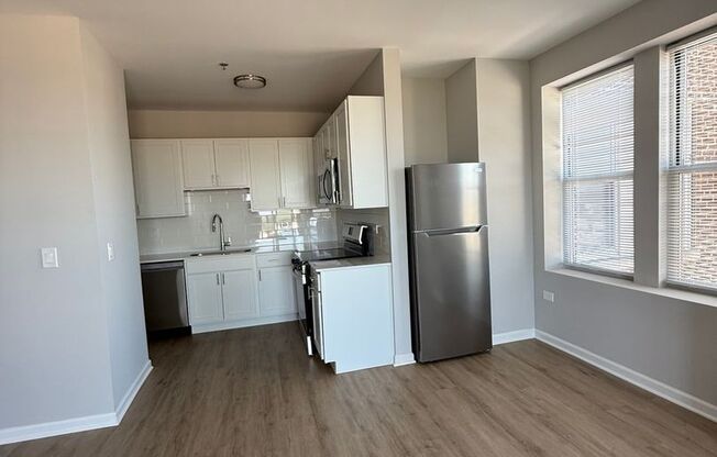 1 bed, 1 bath, 550 sqft, $1,475, Unit 1205