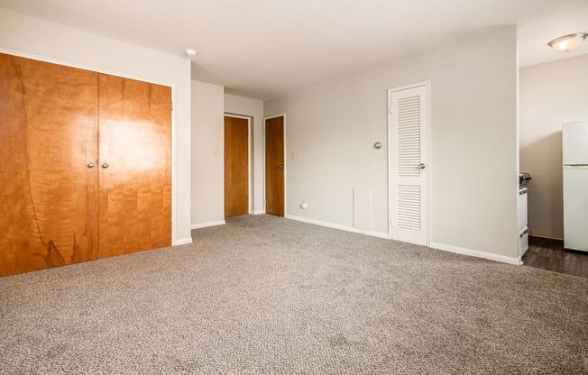 Studio, 1 bath, 350 sqft, $735, Unit 1850-34