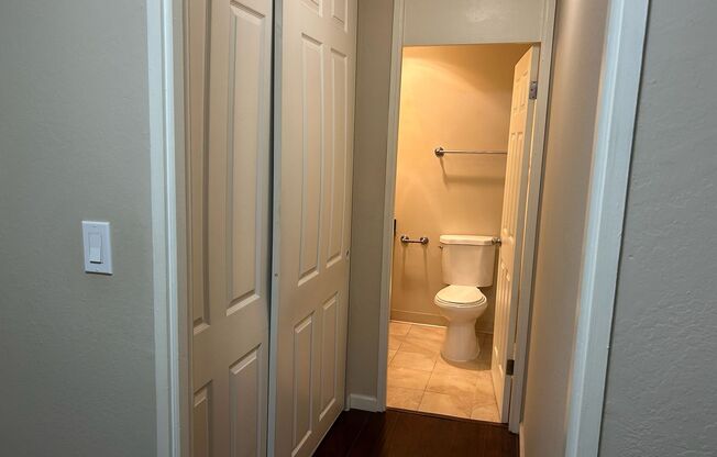 Studio, 1 bath, 360 sqft, $2,195, Unit Unit 103