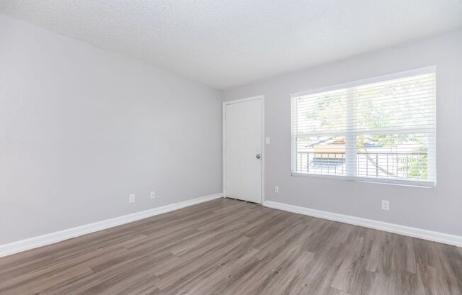 1 bed, 1 bath, 623 sqft, $729