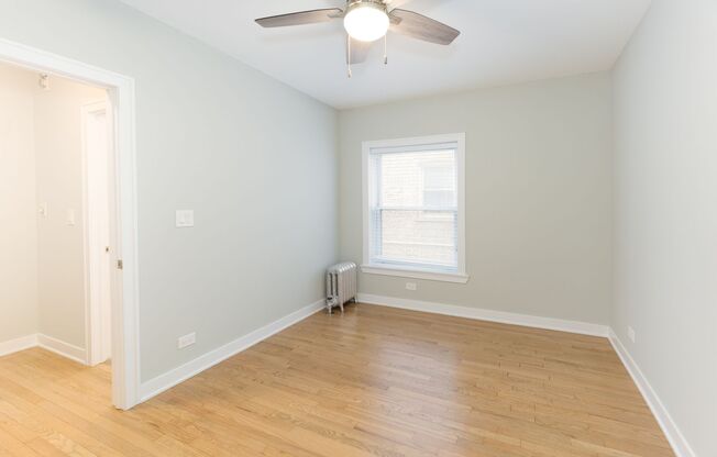 2 beds, 1 bath, 850 sqft, $2,200, Unit 2010-1A