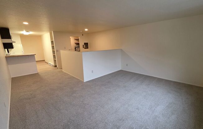 Studio, 1 bath, 450 sqft, $1,225, Unit 201