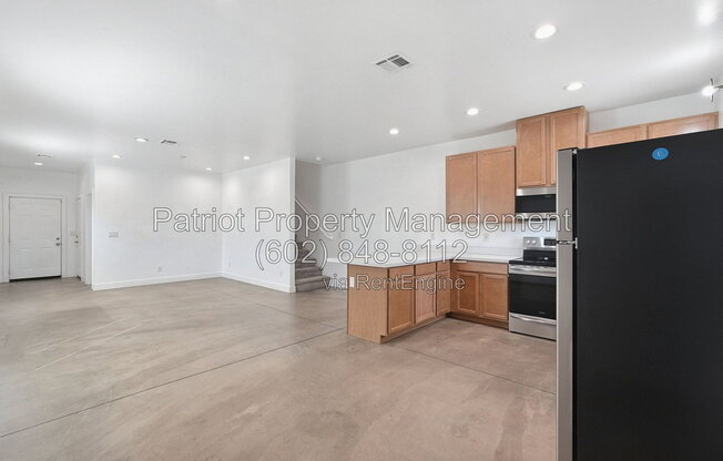 3 beds, 2.5 baths, 1,375 sqft, $2,200, Unit 2