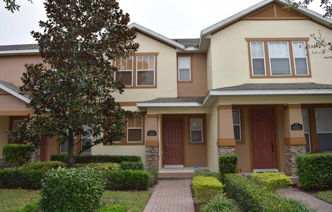 Charming 2-Bedroom, 2.5-Bathroom Townhome Just Minutes from Disney!