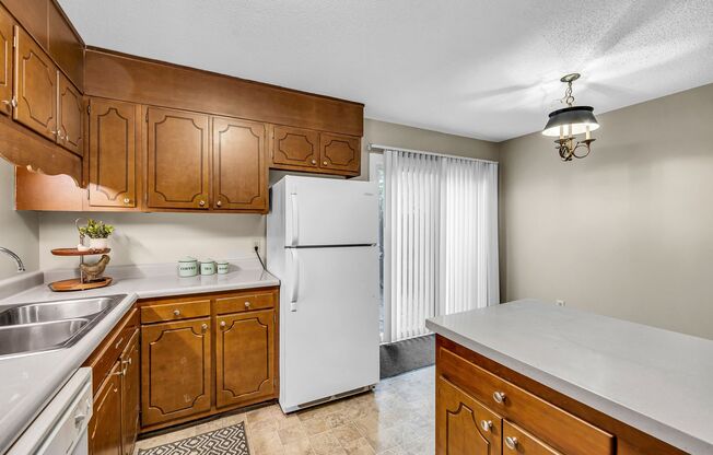 2 beds, 1.5 baths, $1,049