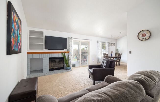 Cozy 3-Bedroom Home Just Walking Distance From T.H.E Leadership Academy!