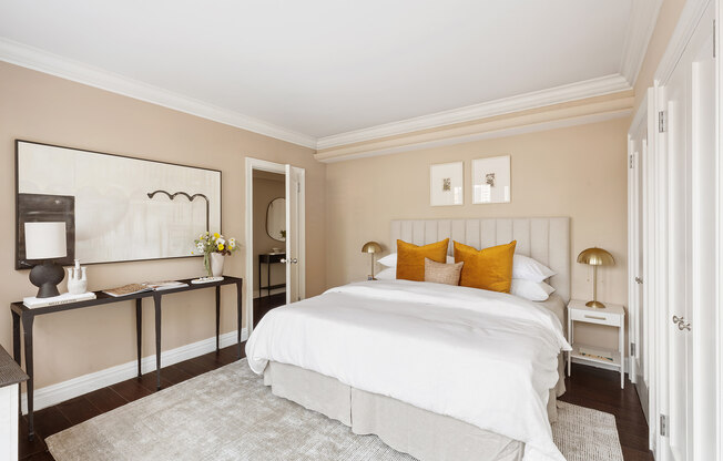 1 bed, 1 bath, 900 sqft, $7,950, Unit 19N