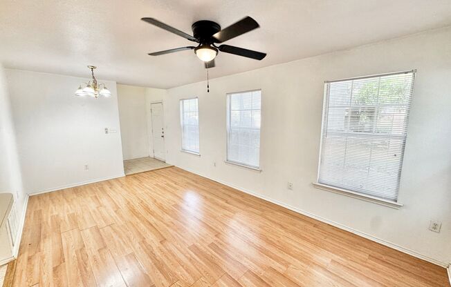 2310 W Hickory