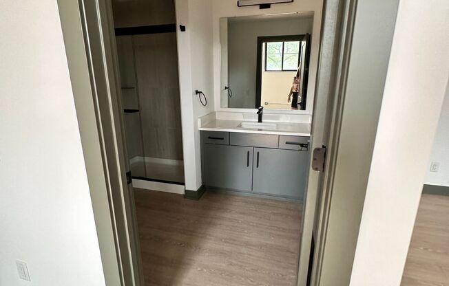 1 bed, 1 bath, 1,050 sqft, $1,950, Unit 2219-028