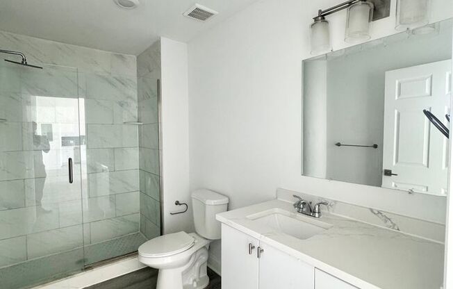 2 beds, 1 bath, 812 sqft, $1,400, Unit Unit 44