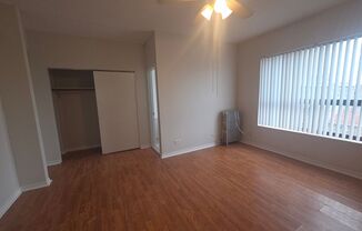 Studio, 1 bath, $1,000, Unit 403