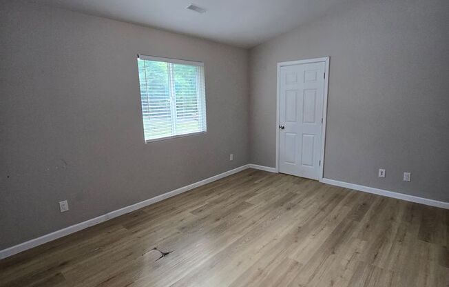 2 beds, 1.5 baths, 1,076 sqft, $1,429, Unit 048